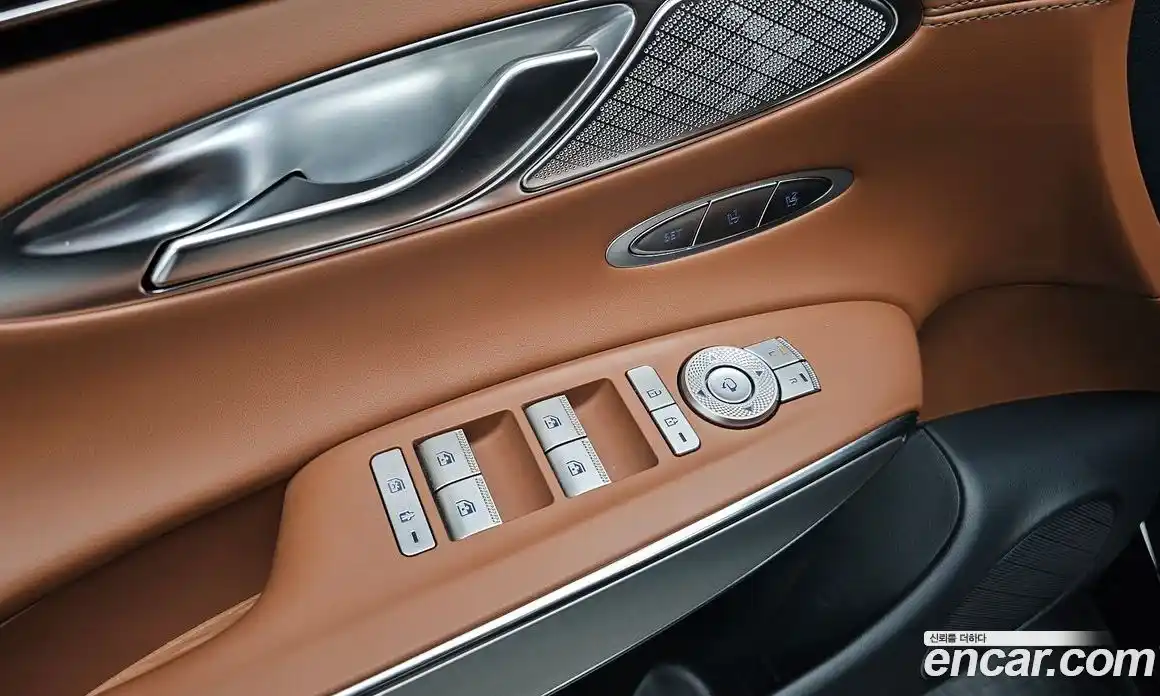 Genesis GV70 2021 2.5 гидро в Москве № 1245418, фото 23