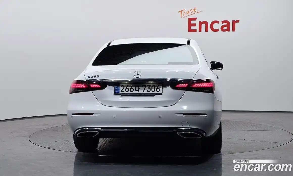 Mercedes-Benz E-Class 2021 2.0 гидро в Москве № 1321936, фото 4