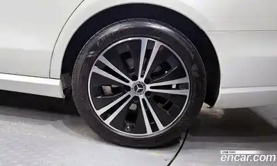 Mercedes-Benz E-Class 2021 2.0 гидро в Москве № 1321936, миниатюра 7