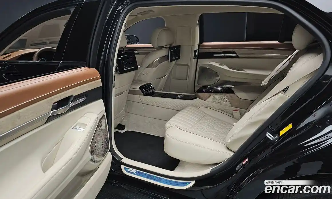 Genesis G90 2020 5.0 гидро в Москве, фото 18