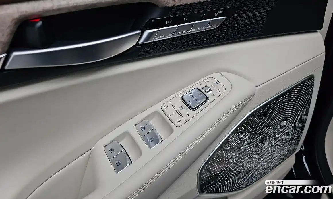 Genesis G90 2020 5.0 гидро в Москве, фото 35