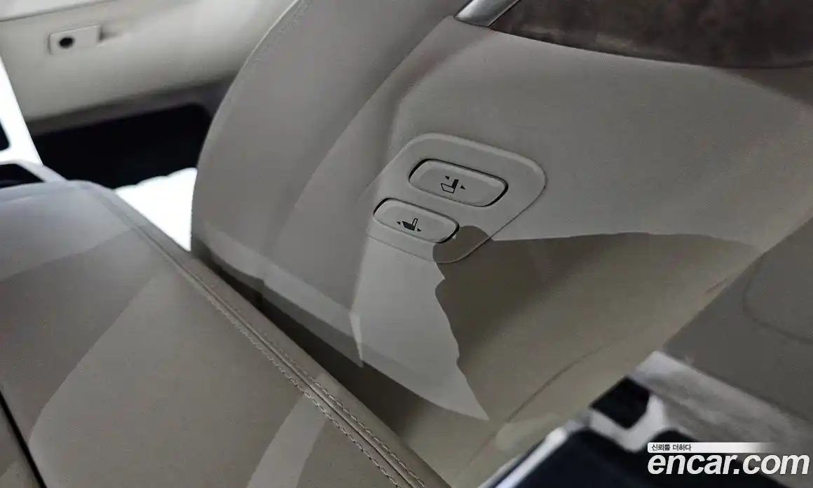 Genesis G90 2020 5.0 гидро в Москве, фото 36