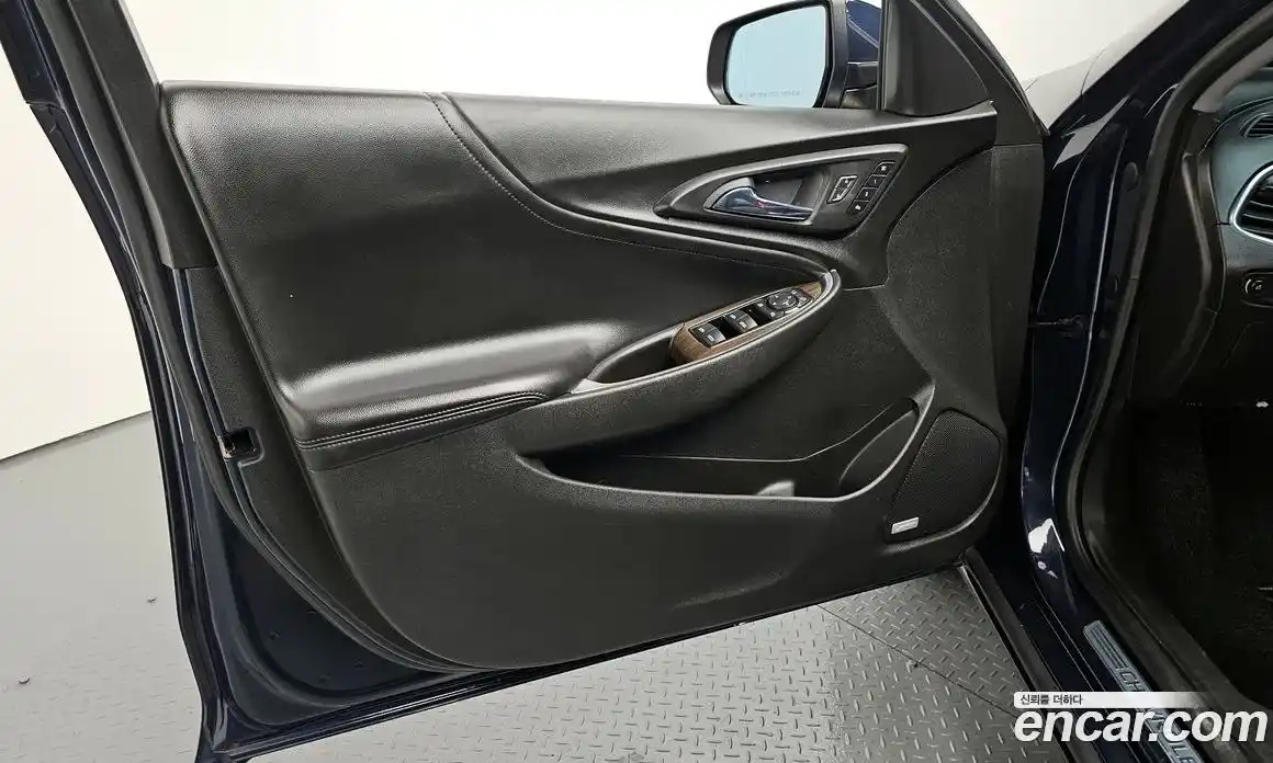 Chevrolet Malibu 2017 1.5 гидро в Москве № 1345248, фото 14