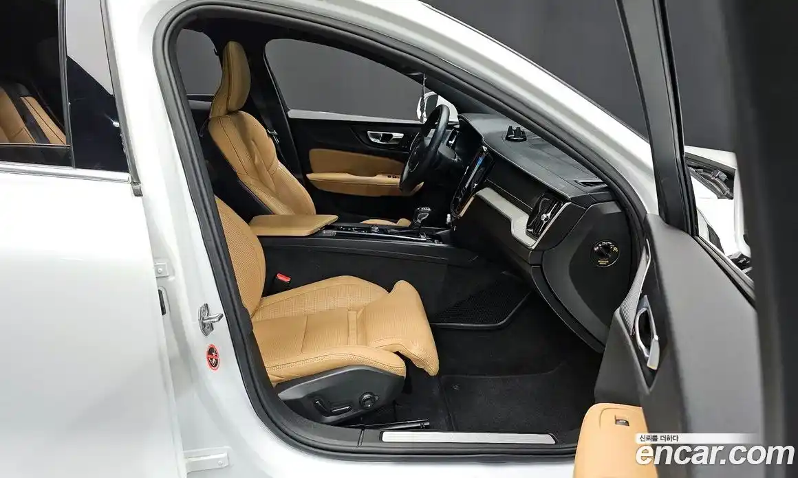 Volvo S60 2020 2.0 гидро в Москве № 1348850, фото 16