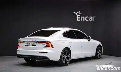 Volvo S60 2020 2.0 гидро в Москве № 1348850, миниатюра 2