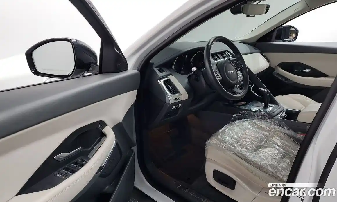 Jaguar E-Pace 2018 2.0 гидро в Москве № 1351114, фото 13