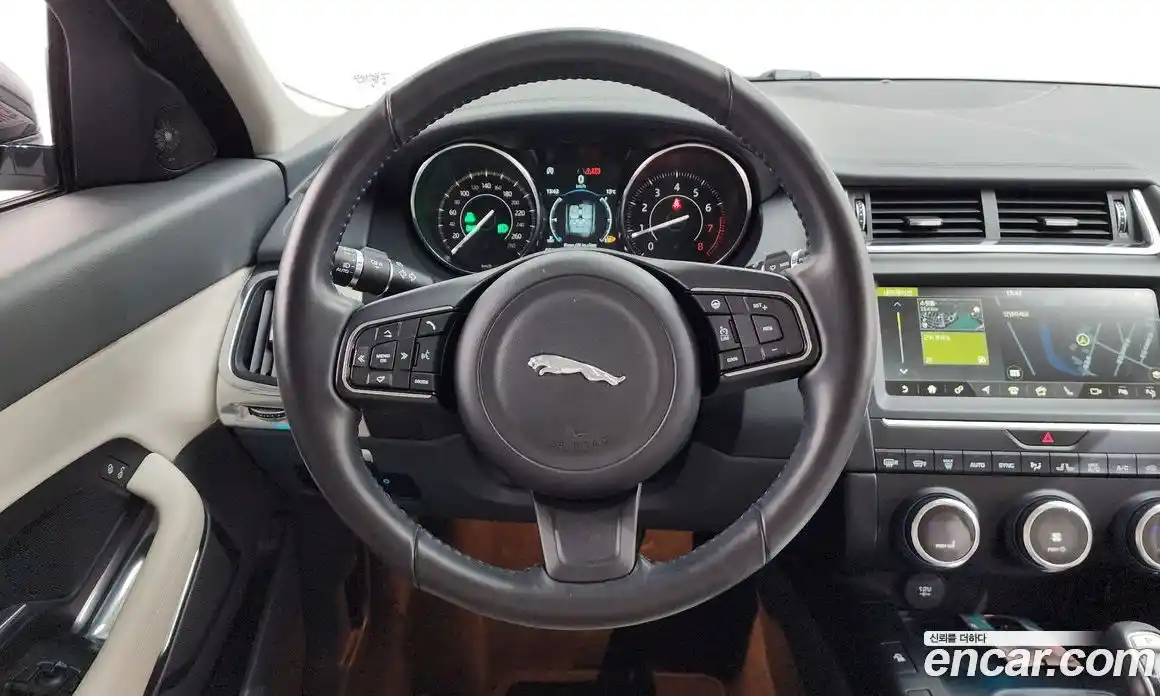 Jaguar E-Pace 2018 2.0 гидро в Москве № 1351114, фото 18