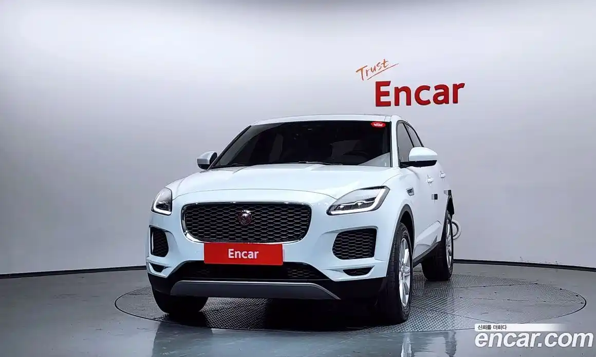 Jaguar E-Pace 2018 2.0 гидро в Москве № 1351114, фото 3