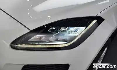 Jaguar E-Pace 2018 2.0 гидро в Москве № 1351114, миниатюра 8