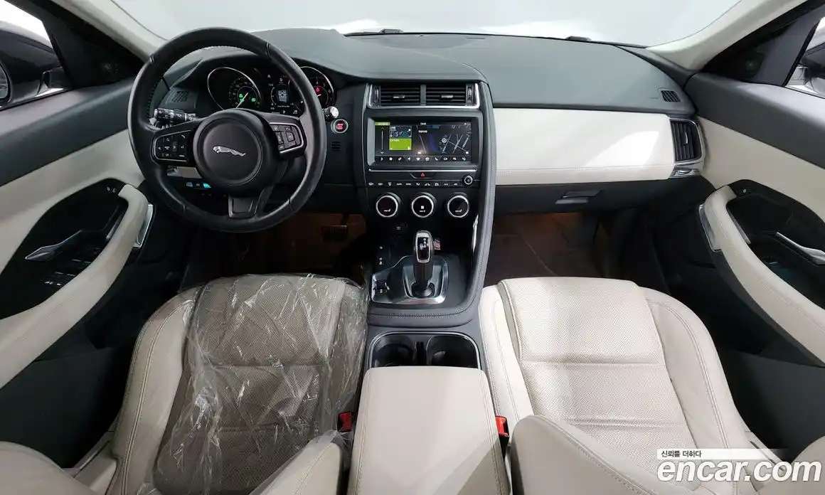 Jaguar E-Pace 2018 2.0 гидро в Москве № 1351114, фото 10