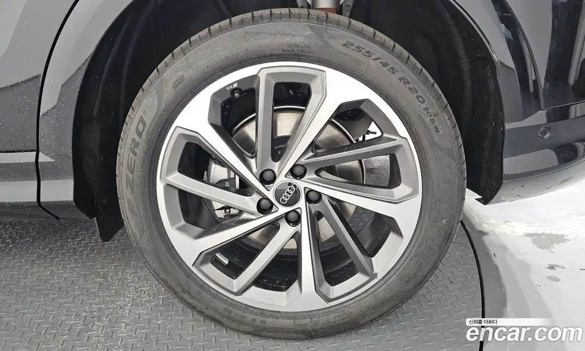 Audi Q5 2025 2.0 гидро в Москве № 1404011, фото 7