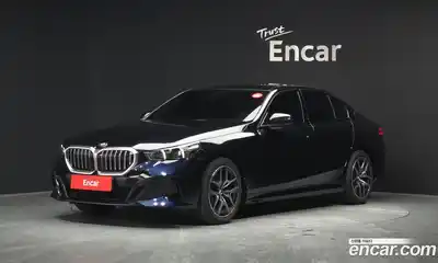 BMW 5-Series, 2025