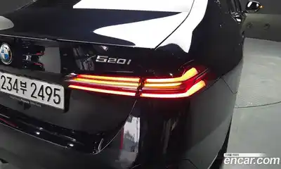 BMW 5-Series 2025 2.0 гидро в Москве № 1421507, миниатюра 9
