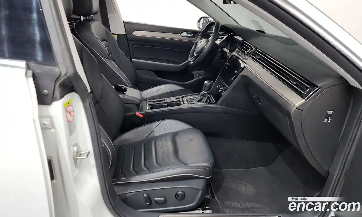 Volkswagen Arteon 2019 2.0 гидро в Москве № 1424168, фото 16