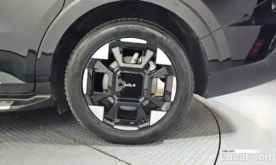 Kia Canival 2024 1.6 гидро в Москве № 1538596, миниатюра 7