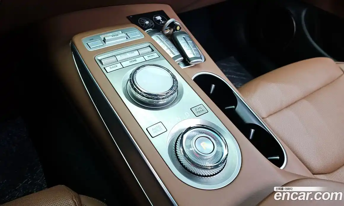 Genesis GV70 2022 2.5 гидро в Москве № 1539303, фото 12