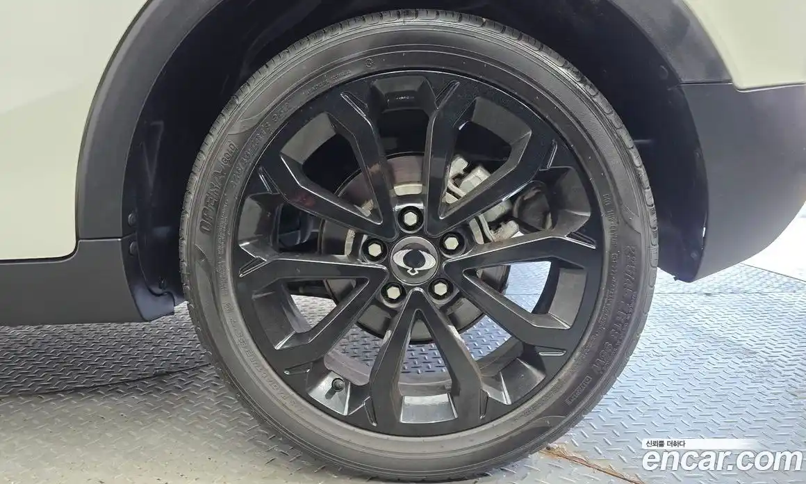SsangYong TIBOLI 2017 1.6 гидро в Москве № 1539579, фото 7