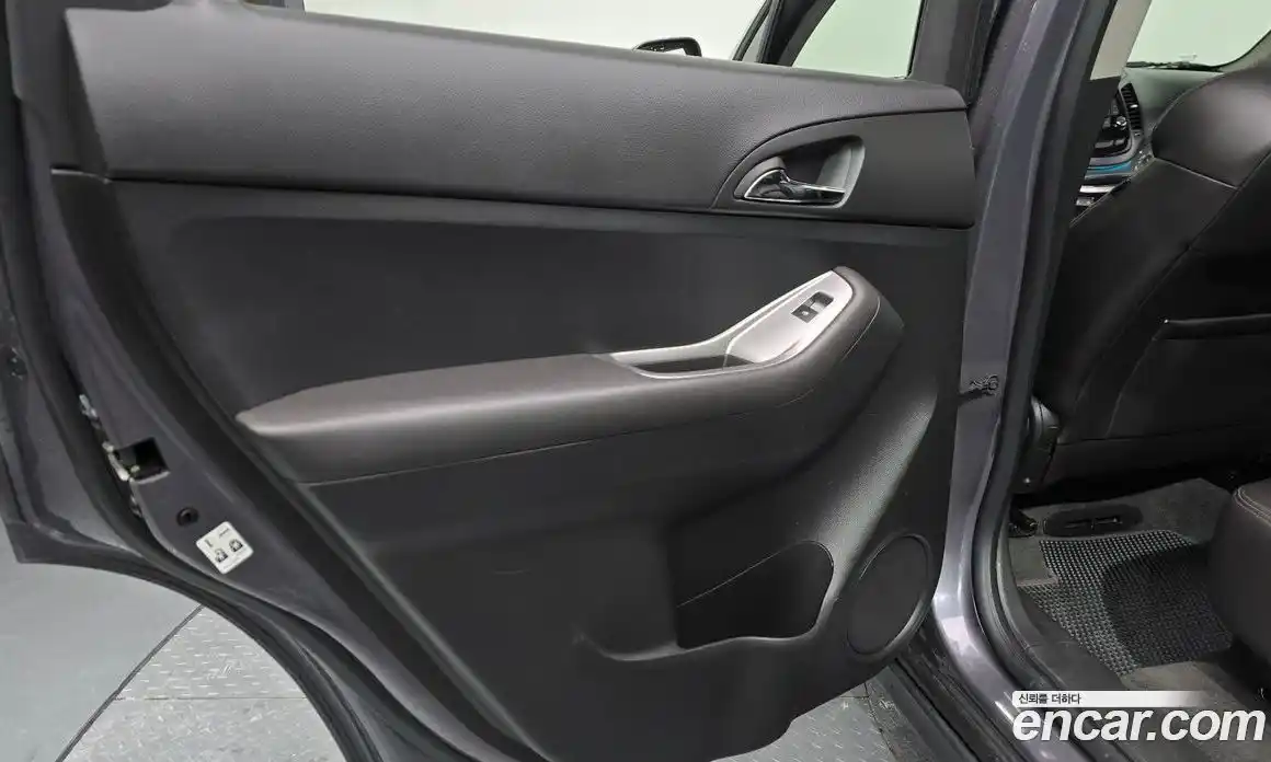 Chevrolet Orlando 2012 2.0 гидро в Москве № 1542375, фото 15