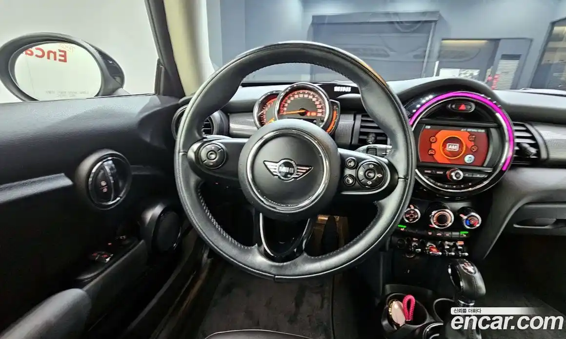 Mini Cooper 2018 1.5 гидро в Москве № 1548088, фото 19