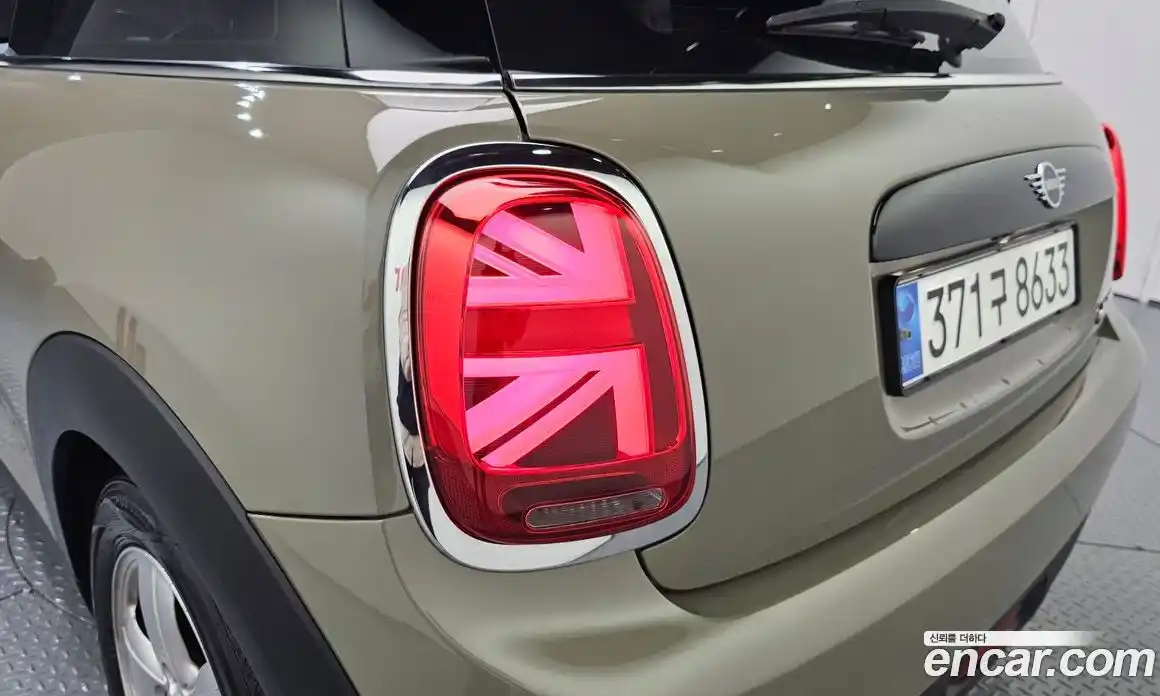 Mini Cooper 2018 1.5 гидро в Москве № 1548088, фото 9