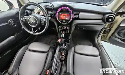 Mini Cooper 2018 1.5 гидро в Москве № 1548088, миниатюра 10