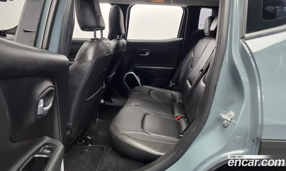 Jeep Renegade 2018 2.4 гидро в Москве № 1549805, фото 16