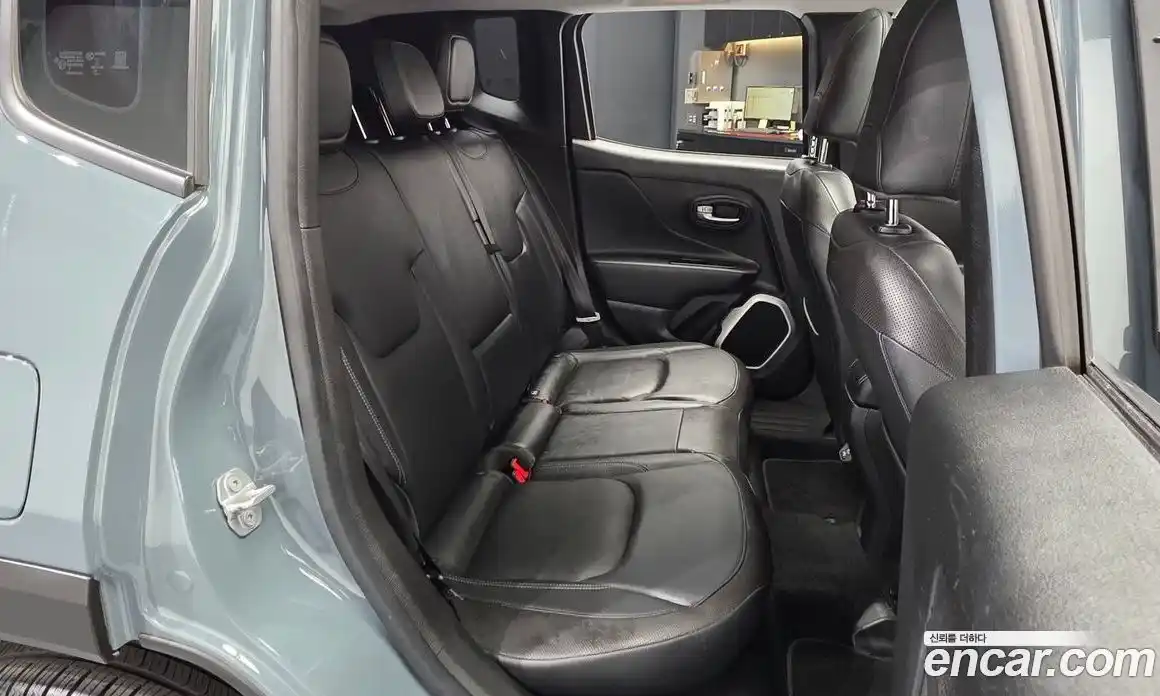 Jeep Renegade 2018 2.4 гидро в Москве № 1549805, фото 18