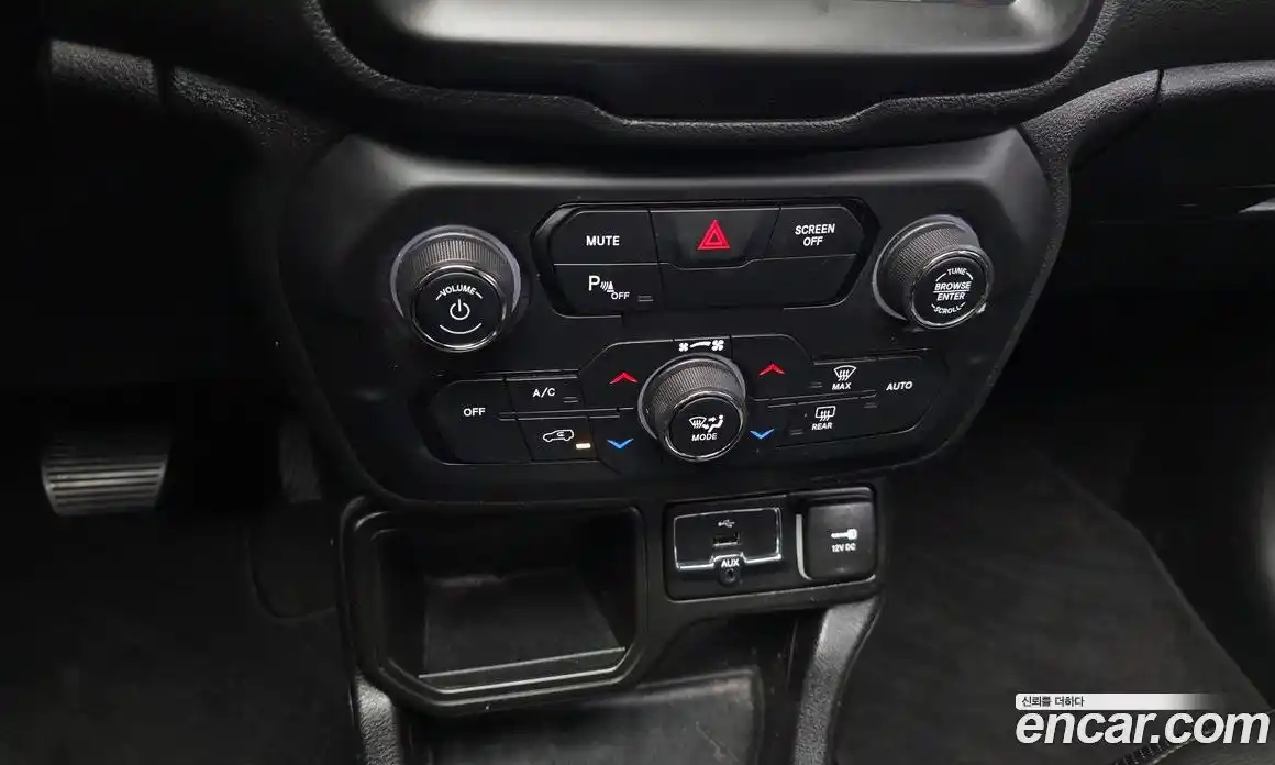 Jeep Renegade 2018 2.4 гидро в Москве № 1549805, фото 22