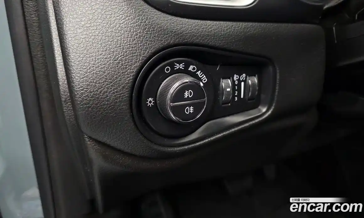 Jeep Renegade 2018 2.4 гидро в Москве № 1549805, фото 23