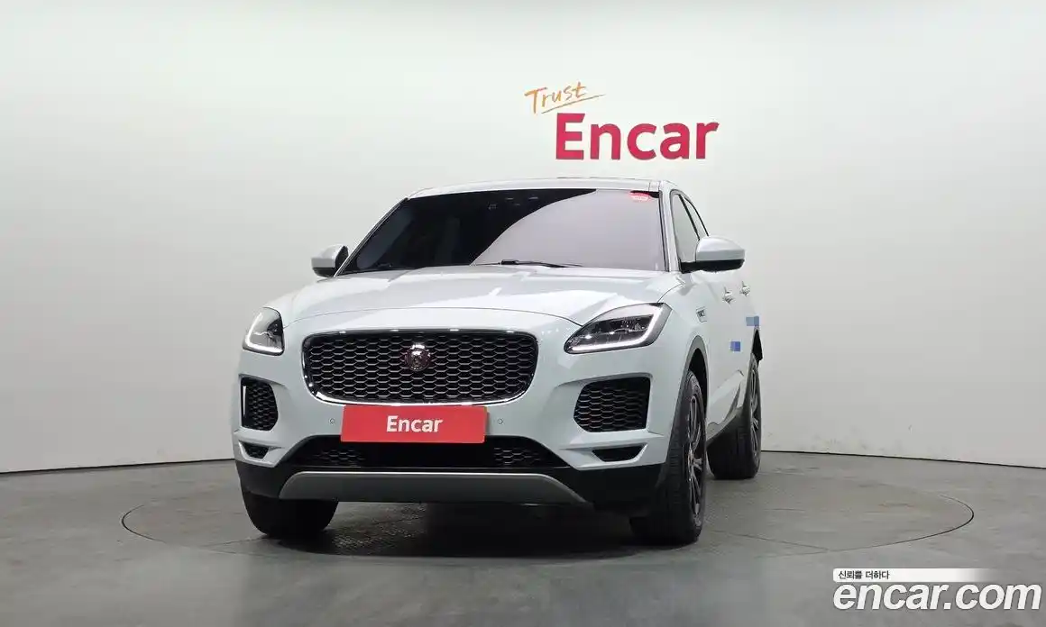 Jaguar E-Pace 2018 2.0 гидро в Москве № 1550918, фото 3