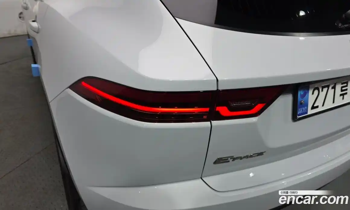 Jaguar E-Pace 2018 2.0 гидро в Москве № 1550918, фото 9