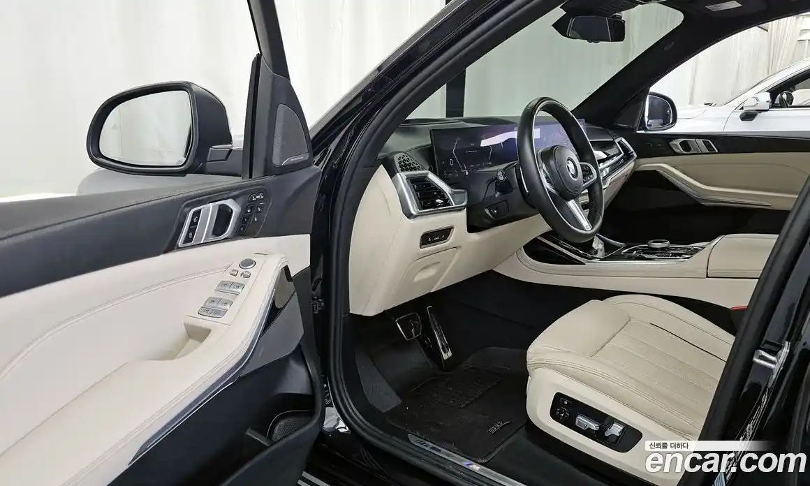BMW X7 2023 3.0 гидро в Москве № 1610731, фото 13