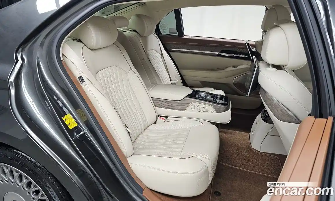 Genesis G90 2021 3.8 гидро в Москве, фото 16