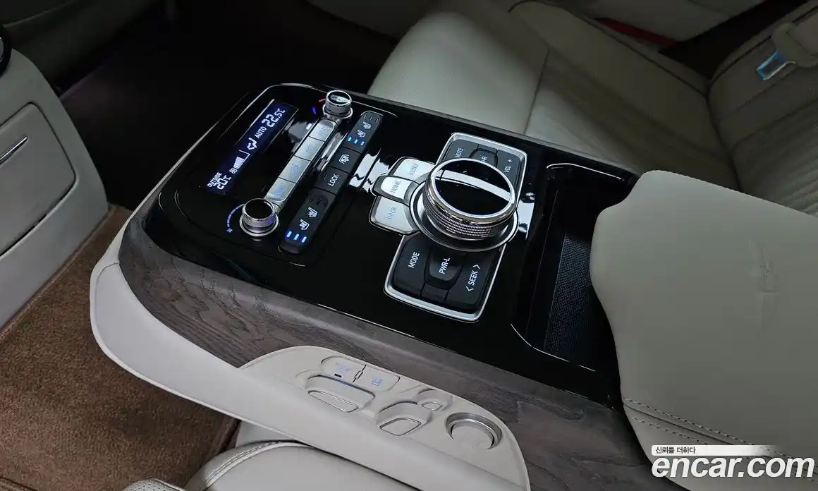 Genesis G90 2021 3.8 гидро в Москве, фото 31