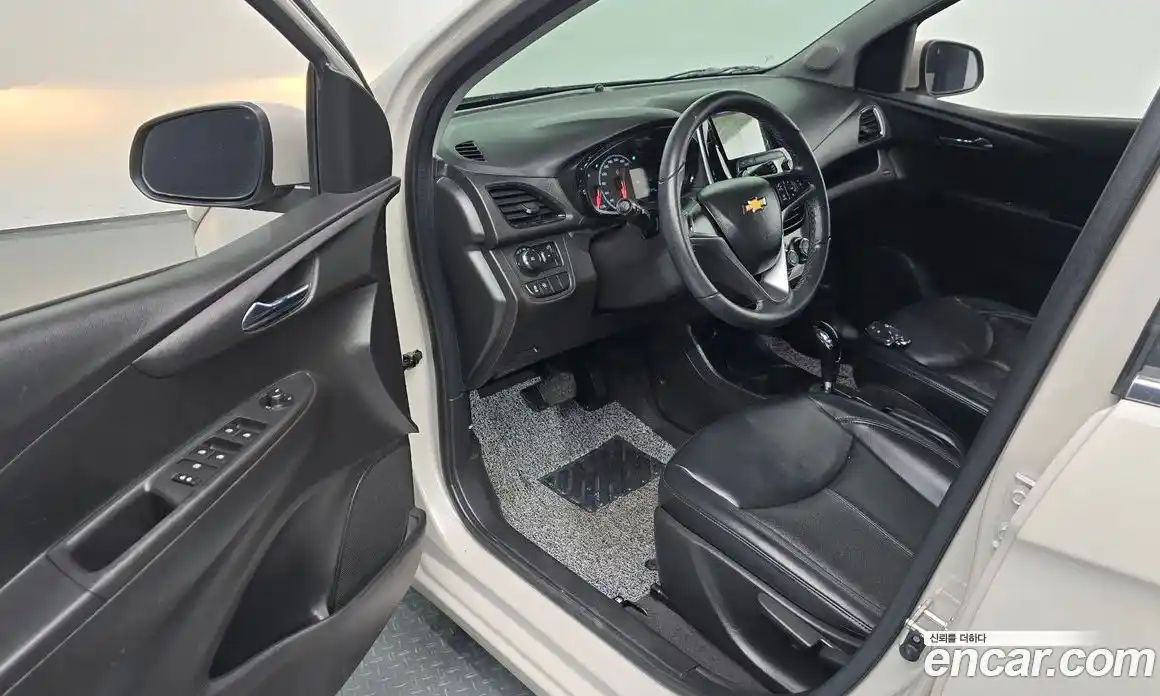 Chevrolet Spark 2017 1.0 гидро в Москве, фото 13