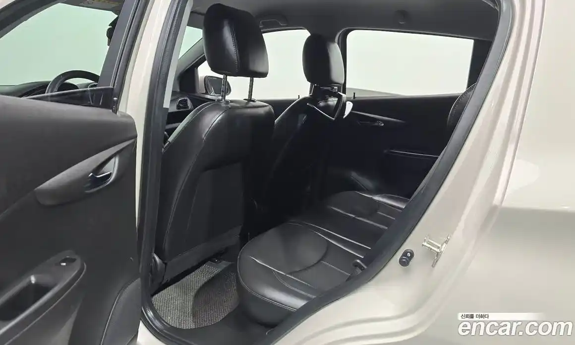 Chevrolet Spark 2017 1.0 гидро в Москве, фото 17