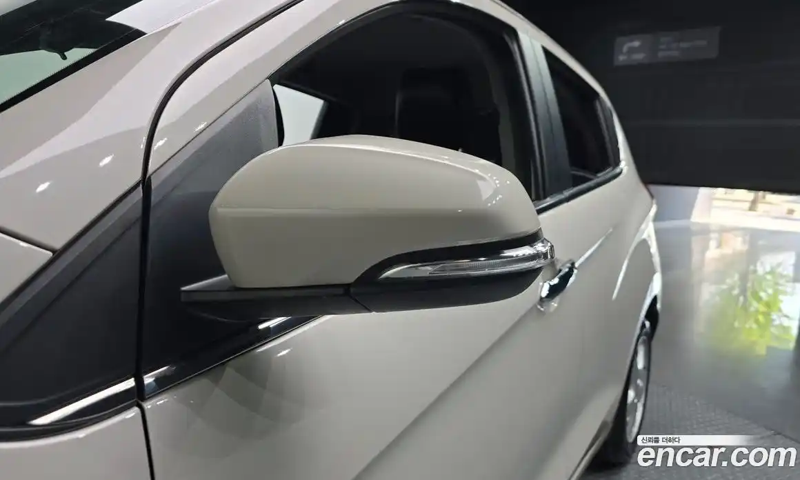 Chevrolet Spark 2017 1.0 гидро в Москве, фото 32