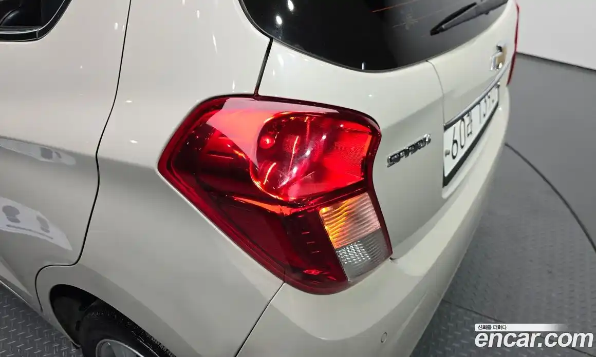 Chevrolet Spark 2017 1.0 гидро в Москве, фото 9