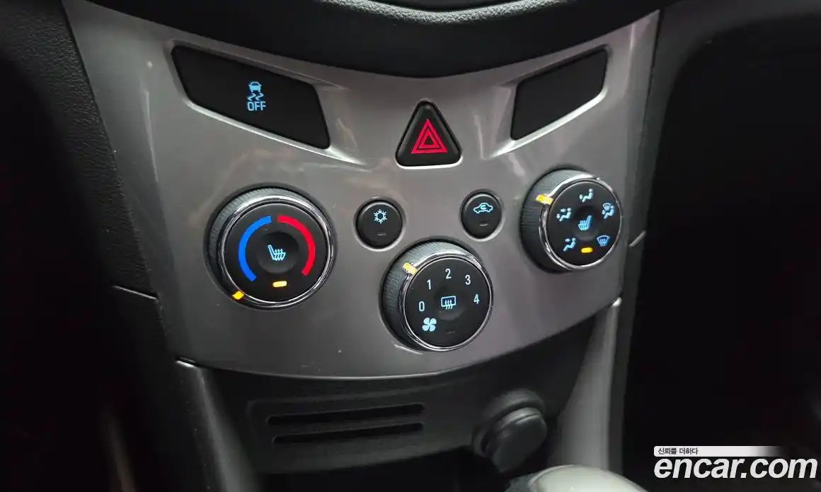Chevrolet Trax 2015 1.4 гидро в Москве № 1614340, фото 23