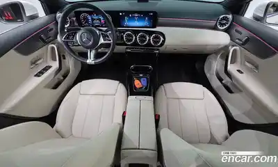 Mercedes-Benz A-Class 2024 2.0 гидро в Москве № 1616768, миниатюра 2