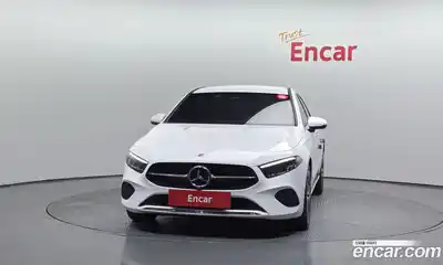 Mercedes-Benz A-Class 2024 2.0 гидро в Москве № 1616768, миниатюра 3