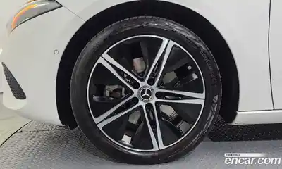 Mercedes-Benz A-Class 2024 2.0 гидро в Москве № 1616768, миниатюра 5