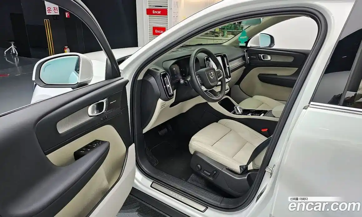Volvo XC40 2024 2.0 гидро в Москве № 1618469, фото 13