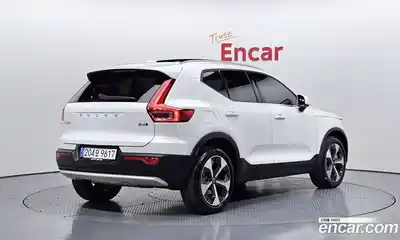 Volvo XC40 2024 2.0 гидро в Москве № 1618469, миниатюра 2
