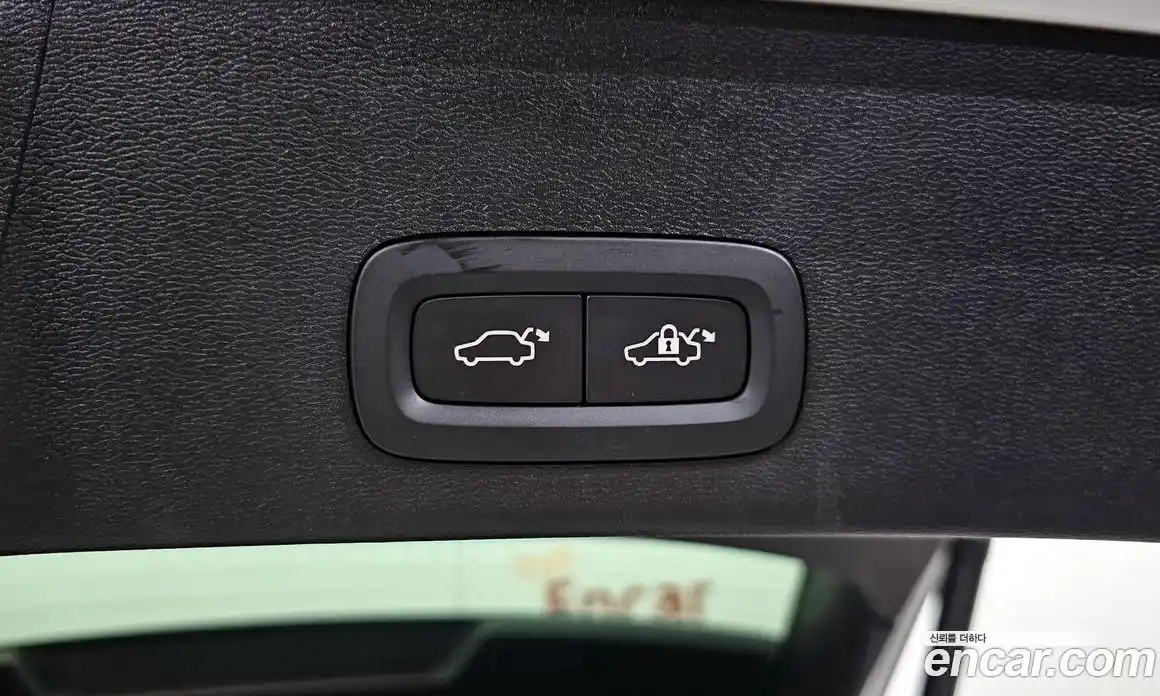 Volvo XC40 2024 2.0 гидро в Москве № 1618469, фото 26