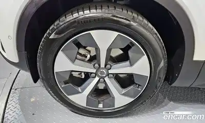 Volvo XC40 2024 2.0 гидро в Москве № 1618469, миниатюра 5