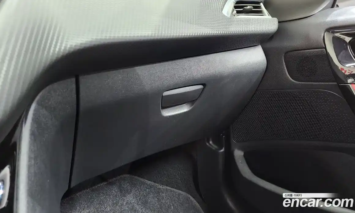 Peugeot 208 2018 1.6 гидро в Москве, фото 29