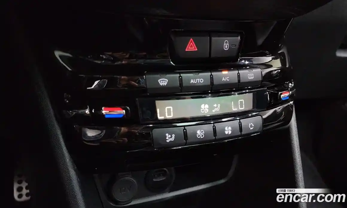 Peugeot 208 2018 1.6 гидро в Москве, фото 31