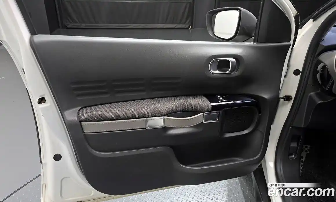 Citroen C4 Cactus 2018 1.6 гидро в Москве № 1626099, фото 14