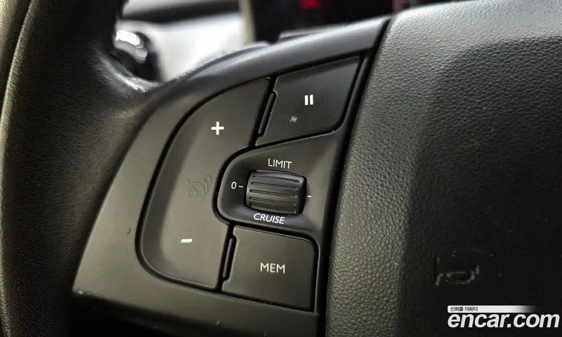 Citroen C4 Cactus 2018 1.6 гидро в Москве № 1626099, фото 24